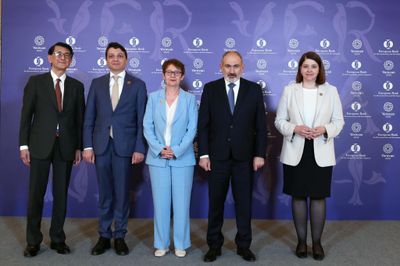 Շարունակվել է ՎԶԵԲ 33-րդ տարեկան հանդիպումը և գործարար համաժողովը